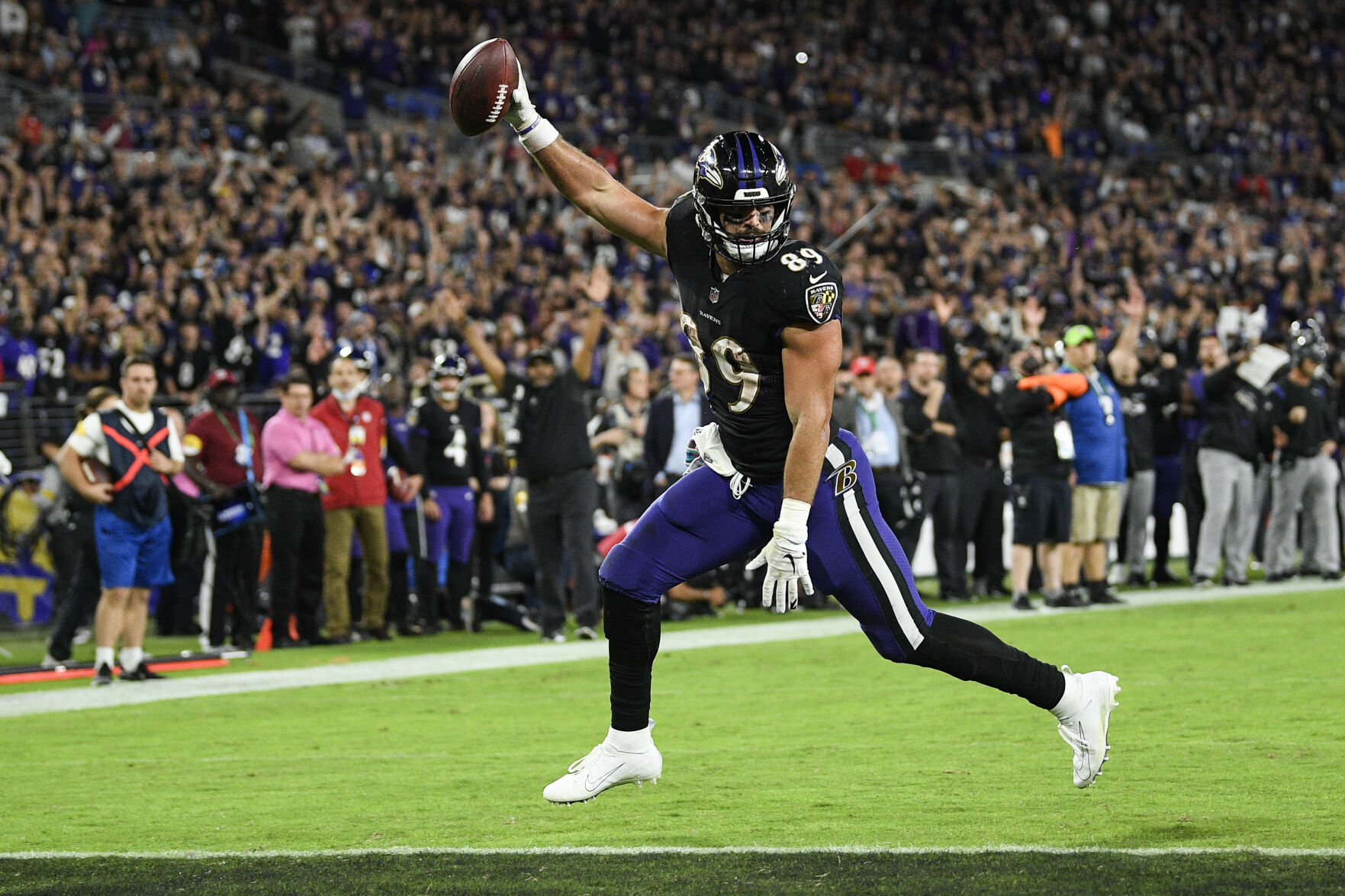 Colts Ravens Football